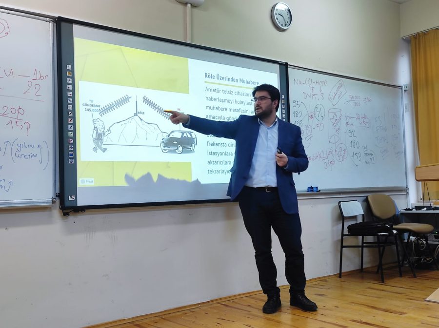 Karabük Üniversitesinde Amatör Telsizcilik Bilgilendirme Semineri Verildi